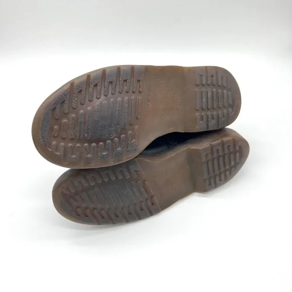 Vintage Made in England Dr. Marten Lace Up Boots - Picture 8 of 15